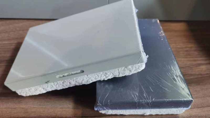 在选择保温隔热材料时，我们需要关注以下几个关键性能指标：